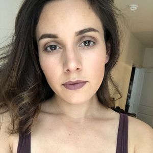 Meet your Posher, Liz